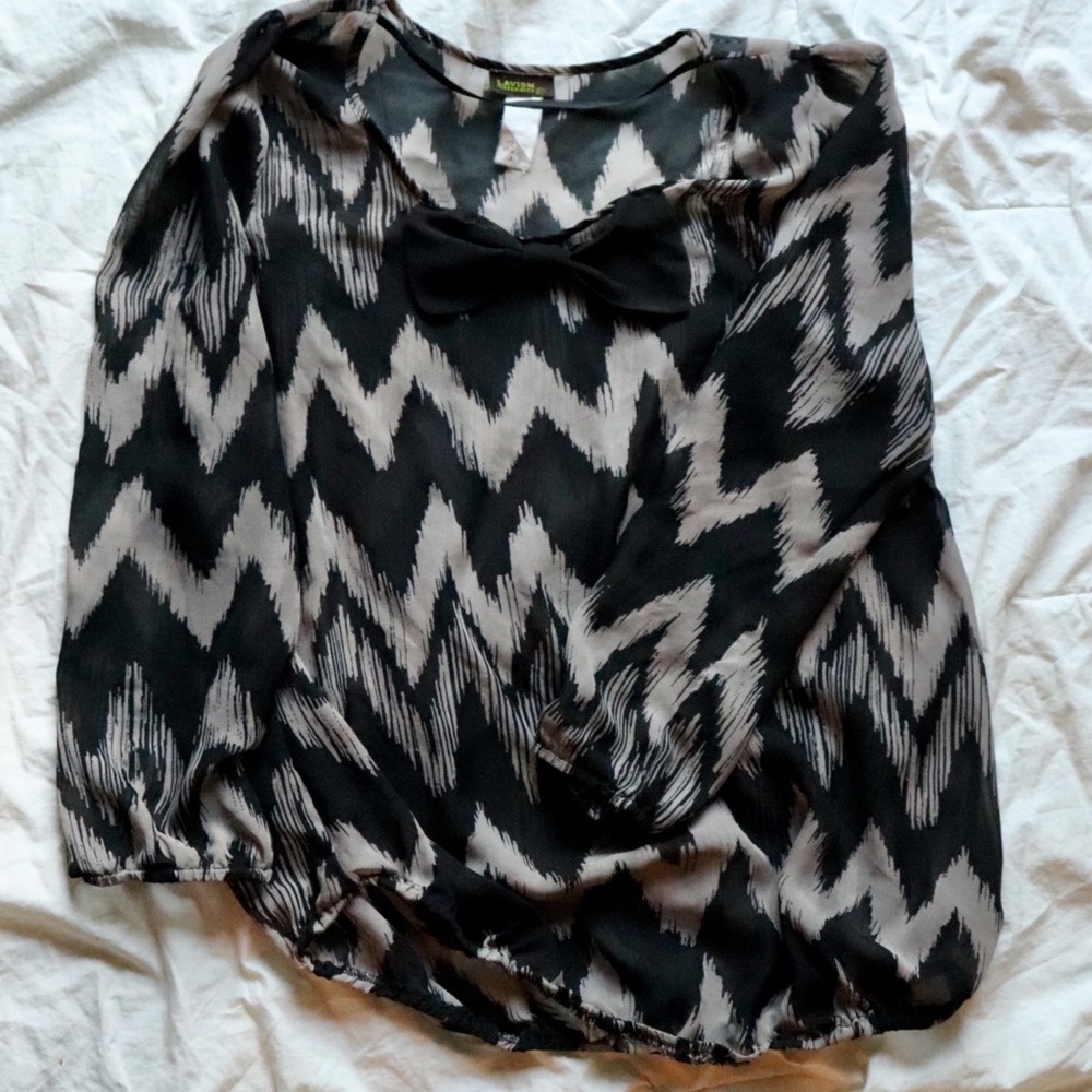 Chevron Print Maternity Top with Bow Detail